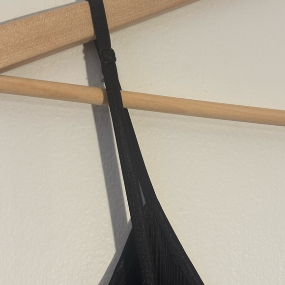 NWT WAYF V Neck Bodysuit - Picture 4 of 10